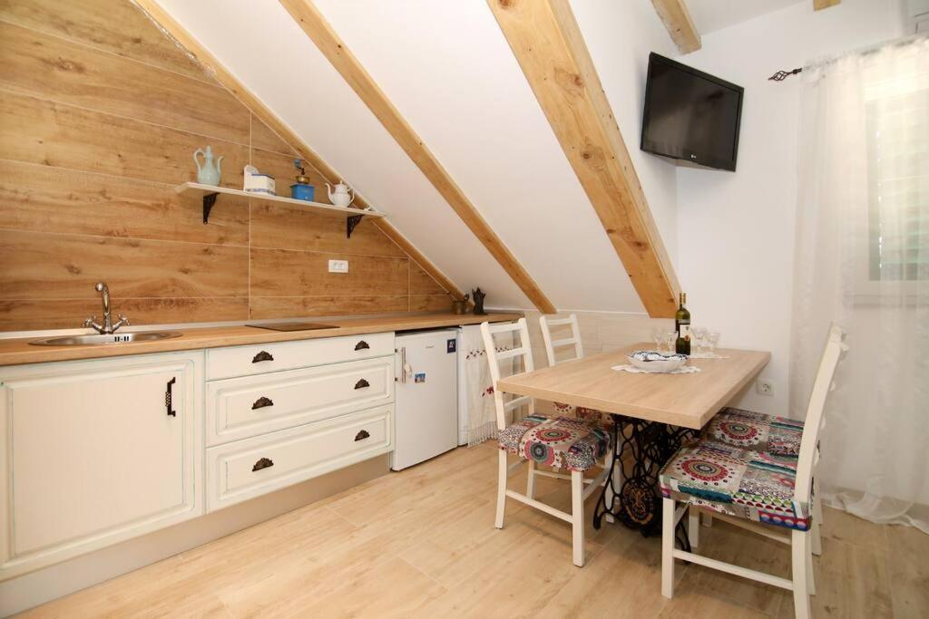 Barbara's Inheritance Apartment